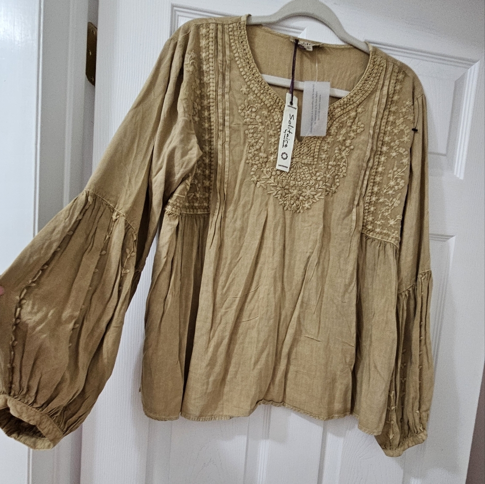 Solitaire blouse
